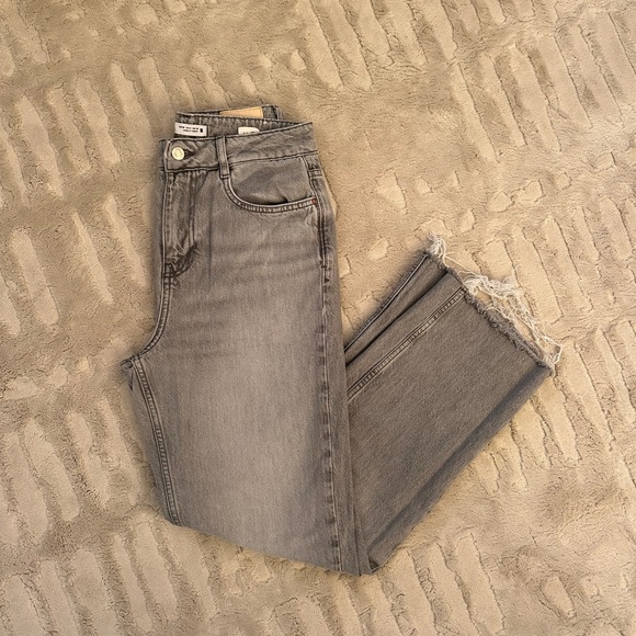 Zara High Rise Straight Leg Jeans - Picture 3 of 6